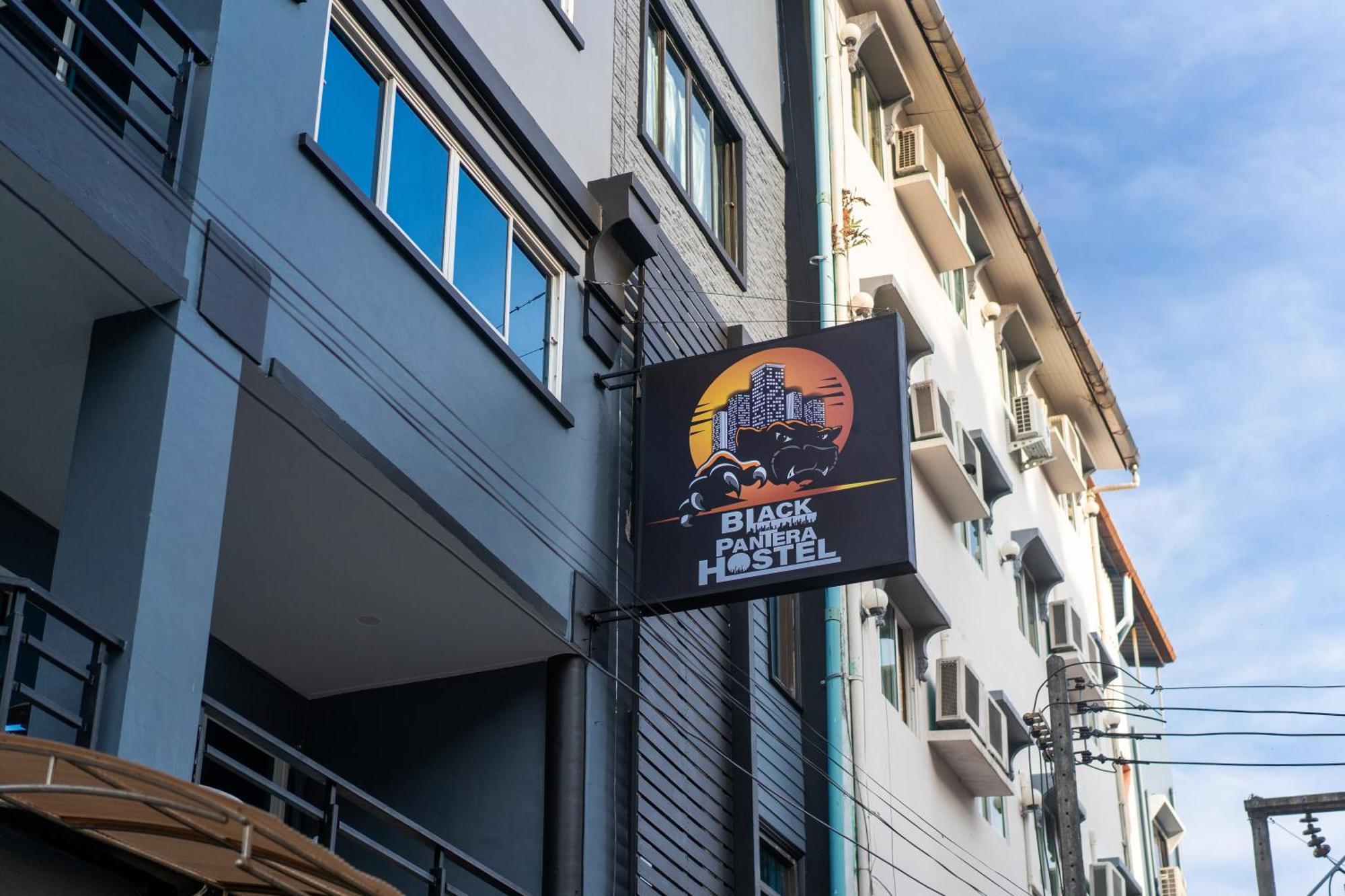 Black Pantera Hostel Patong Exterior foto